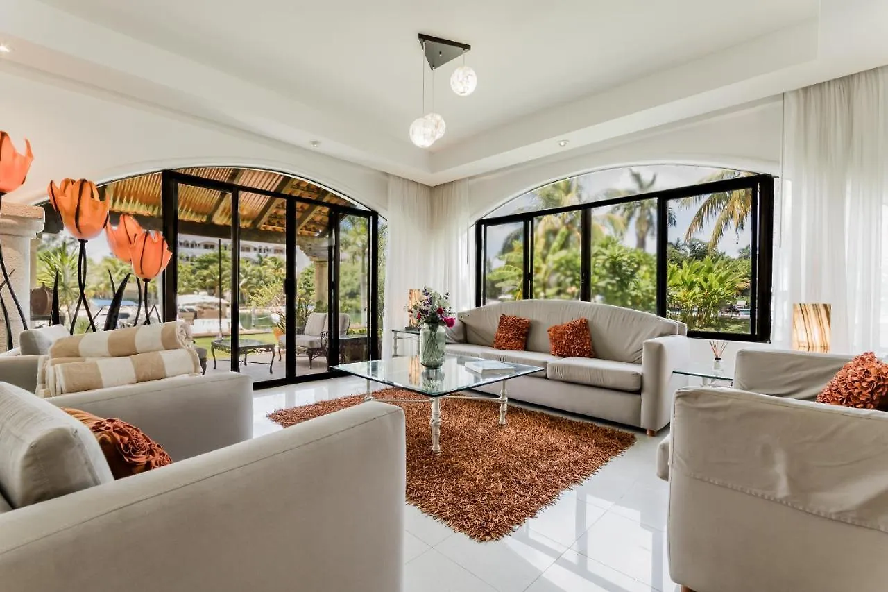 Elegant Lagoon Front Villa By Casa Paraiso Cancun