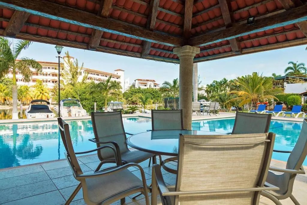 Elegant Lagoon Front Villa By Casa Paraiso Cancún